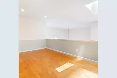 9844 Arrowsmith Avenue S, Seattle, WA 98118 - Photo 12