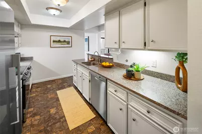 3650 26th Place W #402A, Seattle, WA 98199 - Photo 12