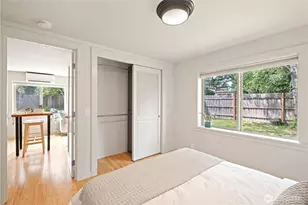 9745 Evanston Ave N, Seattle, WA 98103 - Photo 20