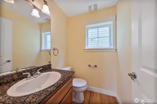 5033 12th Ave NE, Seattle, WA 98105 - Photo 14