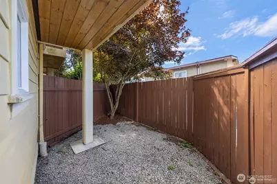 5033 12th Avenue NE #B, Seattle, WA 98105 - Photo 16
