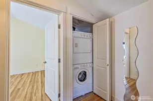 5033 12th Ave NE, Seattle, WA 98105 - Photo 8