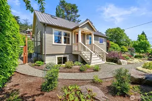 1018 Taft St, Port Townsend, WA 98368 - Photo 4