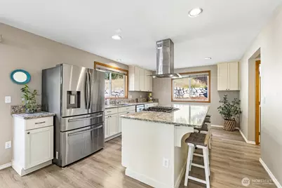 2302 13th Avenue Ct SW, Puyallup, WA 98371 - Photo 10