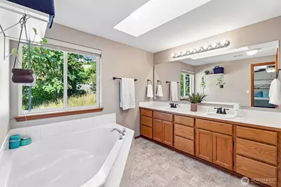 2302 13th Avenue Ct SW, Puyallup, WA 98371 - Photo 16