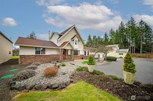 1911 E Island Lake Dr, Shelton, WA 98584 - Photo 4