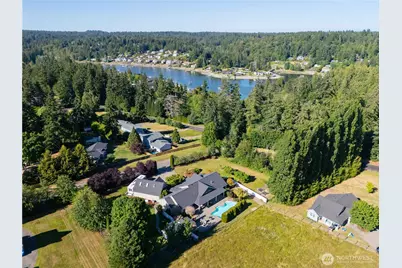 5604 33rd Street Ct NW, Gig Harbor, WA 98335 - Photo 4