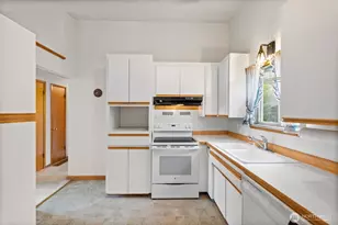 29836 1st Ave S, Federal Way, WA 98003 - Photo 12