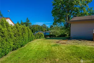17326 NE 18th Pl, Bellevue, WA 98008 - Photo 36