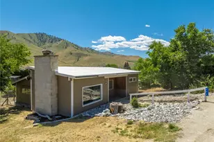 744 Riverview Cemetery Rd, Chelan, WA 98816 - Photo 2