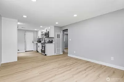 14402 Washington Avenue SW #4, Lakewood, WA 98498 - Photo 10