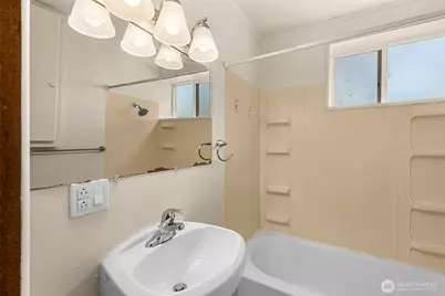 330 Roosevelt Avenue, Wenatchee, WA 98801 - Photo 24