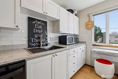 1312 S Massachusetts Street #301, Seattle, WA 98144 - Photo 6