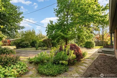 726 N 137th Street, Seattle, WA 98133 - Photo 22