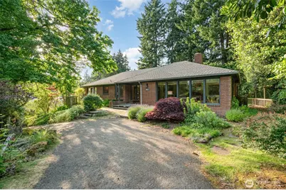 726 N 137th Street, Seattle, WA 98133 - Photo 2