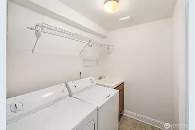 337 N 105th Street #A, Seattle, WA 98133 - Photo 12