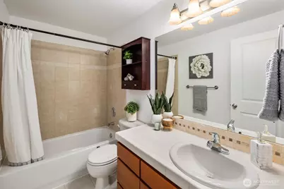 337 N 105th Street #A, Seattle, WA 98133 - Photo 22