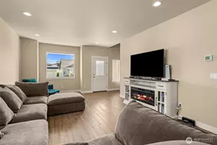 130 S Mystical Ave, East Wenatchee, WA 98802 - Photo 6