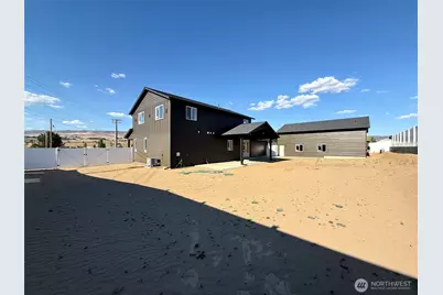 22 Benjamin Place, Malaga, WA 98828 - Photo 36