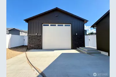 22 Benjamin Place, Malaga, WA 98828 - Photo 4