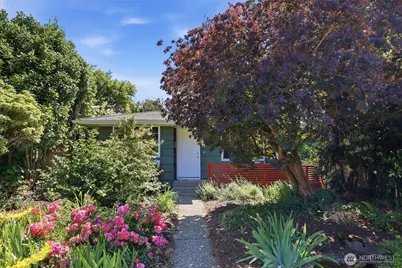 7752 17th Avenue SW, Seattle, WA 98106 - Photo 1