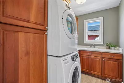 7100 S Ryan Street, Seattle, WA 98178 - Photo 28