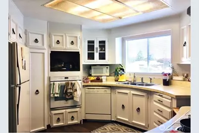 402 W 6th Avenue, Ritzville, WA 99169 - Photo 2