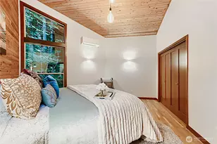 13020 Squak Mountain Rd SE, Issaquah, WA 98027 - Photo 20