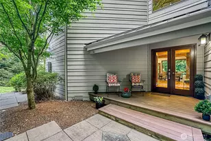 13020 Squak Mountain Rd SE, Issaquah, WA 98027 - Photo 2