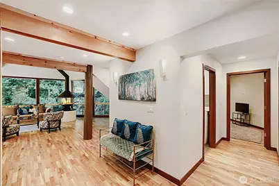 13020 Squak Mountain Road SE, Issaquah, WA 98027 - Photo 4