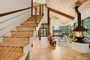 13020 Squak Mountain Rd SE, Issaquah, WA 98027 - Photo 10