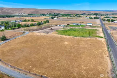 1240 W Huntzinger Road, Selah, WA 98942 - Photo 10
