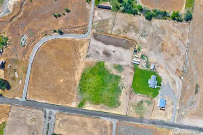 1240 W Huntzinger Road, Selah, WA 98942 - Photo 12