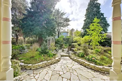 410 Lincoln Street, Port Townsend, WA 98368 - Photo 2