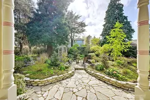 410 Lincoln St, Port Townsend, WA 98368 - Photo 2
