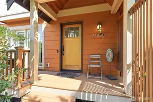 3128 Franklin Ave E, Seattle, WA 98102 - Photo 2