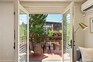 3128 Franklin Ave E, Seattle, WA 98102 - Photo 12