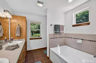 13123 Satterlee Rd, Anacortes, WA 98221 - Photo 22