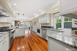 825 Kirkland Way, Kirkland, WA 98033 - Photo 10