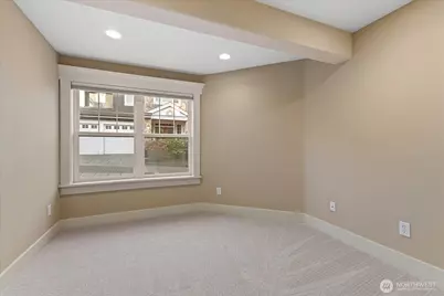 825 Kirkland Way, Kirkland, WA 98033 - Photo 22