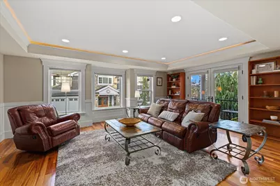825 Kirkland Way, Kirkland, WA 98033 - Photo 4