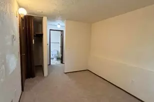 2100 N 106th St, Seattle, WA 98133 - Photo 8