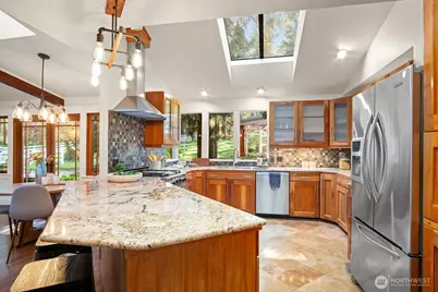 16 Bridlewood Circle, Kirkland, WA 98033 - Photo 10