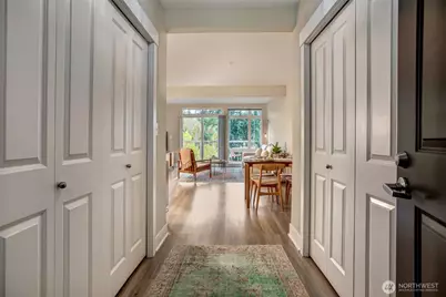11415 Slater Avenue NE #305, Kirkland, WA 98033 - Photo 2