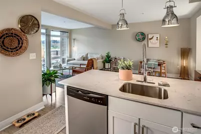 11415 Slater Avenue NE #305, Kirkland, WA 98033 - Photo 14