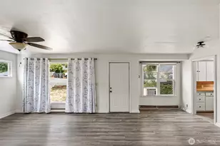 1948 N Callow Ave, Bremerton, WA 98312 - Photo 2