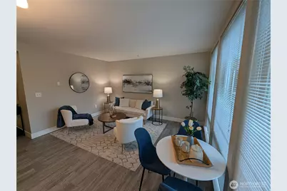 11415 Slater Avenue NE #211, Kirkland, WA 98033 - Photo 2