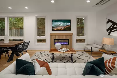 10166 NE 113th Place, Kirkland, WA 98033 - Photo 8