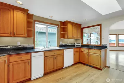 876 Rocky Point Drive, Camano Island, WA 98282 - Photo 10