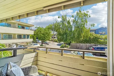 901 5th Avenue N #107, Seattle, WA 98109 - Photo 14